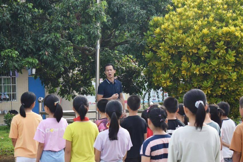 火爆社区异地恋怎么相处,怎么维护感情,最新热点资讯尽揽眼前!